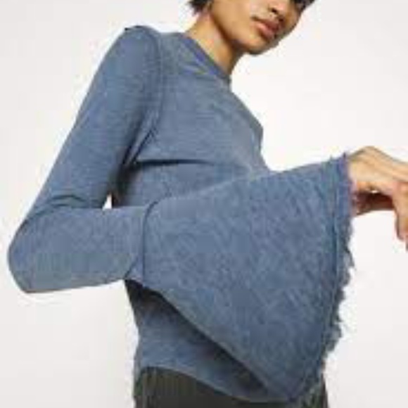 Free People Cecilia l/s tee in Sparkling Indigo - Picture 2 of 9